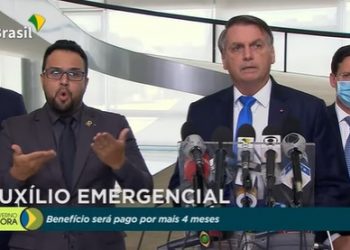 Bolsonaro anuncia volta do auxílio emergencial a partir da próxima 3ª feira, dia 6