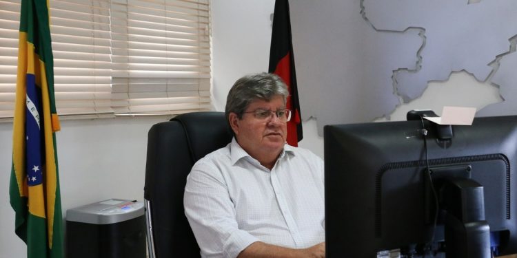 Governo anuncia isenção de ICMS para restaurantes e similares por 3 meses