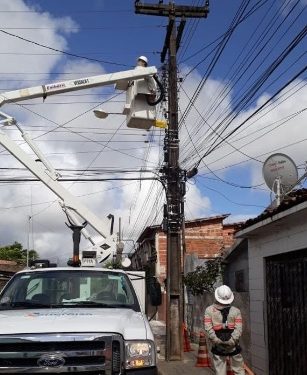 Energisa alerta população sobre riscos com redes elétricas em períodos chuvosos
