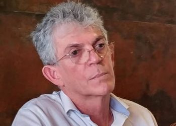 Ministro do STF nega seguimento e Ricardo Coutinho continua proibido de sair de JP