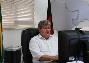 Governo da Paraíba reduz em 50% imposto do diesel para empresas de ônibus