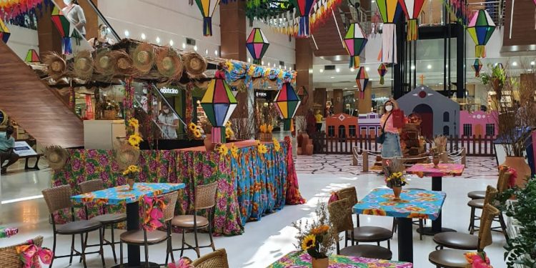 SÃO JOÃO NO SHOPPING- Confira as fotos da ornamentação junina no Manaíra e no Mangabeira