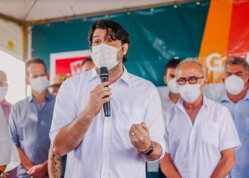 Léo Bezerra destaca obras de pavimentação de 44 ruas em andamento na Capital