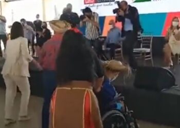 VEJA VÍDEO – Michelle Bolsonaro cai no forró em apresentação da APAE em João Pessoa