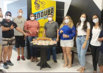 Equipe da Enduro Bicicletas tem domingo de capacitação para servir cada vez melhor