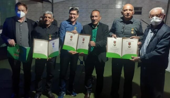 Clube dos Oficiais homenageia militares com medalha do mérito em Campina Grande