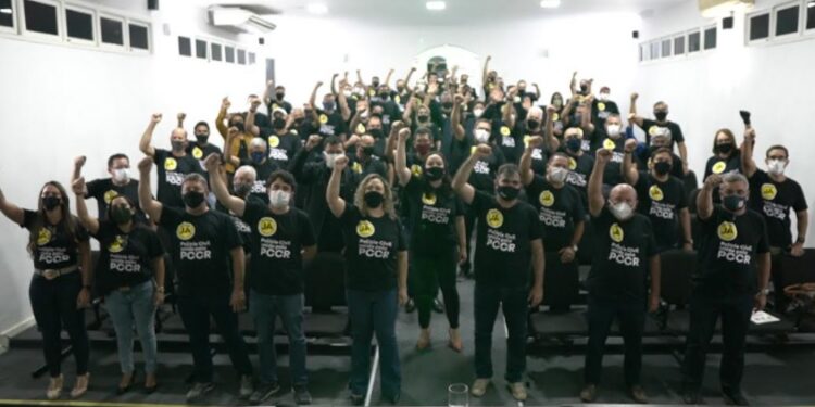 VEJA VÍDEO- Policiais Civis deflagram campanha por PCCR e intensificam visitas e encontros