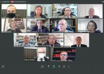 Pleno do TJ homenageia procurador José Guilherme Ferraz e ex-governador Milton Cabral