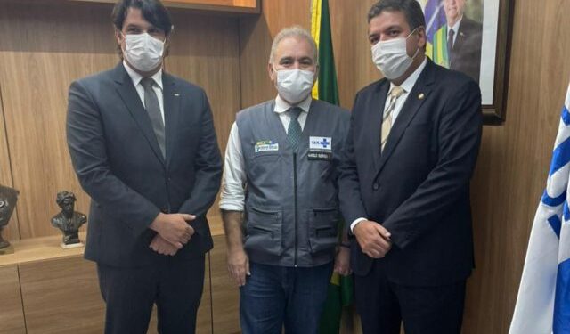 Léo Bezerra inicia extensa agenda em Brasília e se reúne com ministro da Saúde Marcelo Queiroga