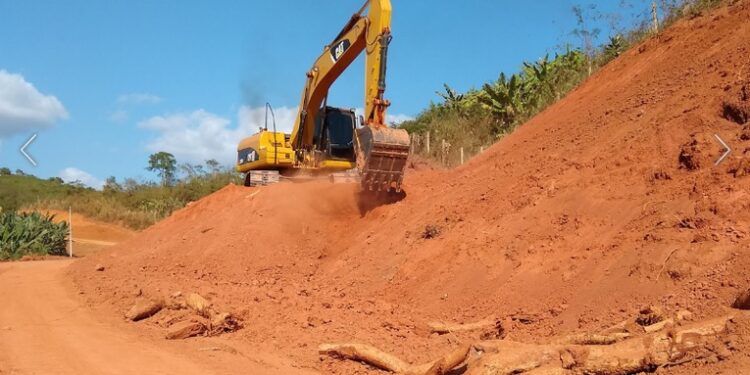 Deputado quer explicações sobre morte de casal após implosões de pedras em obras de rodovia na PB