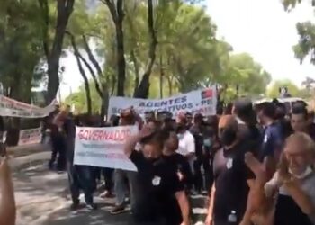 Após manifestos da PM agentes socioeducativos da Fundac protestam (VÍDEO) na Granja por PCCR