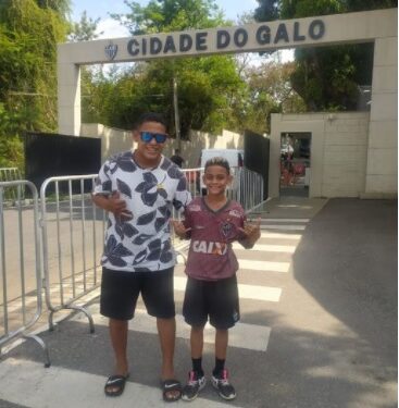VÍDEOS -Nos primeiros treinos no Atlético-MG, paraibano, de 10 anos, mostra por que foi escolhido