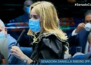 Senadora Daniella Ribeiro testa positivo para Covid e suspende agendas presenciais