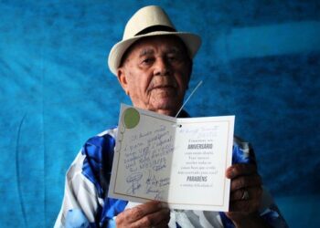 Coronéis Francisco e Maquir celebram aniversário de 101 anos de tenente da PM