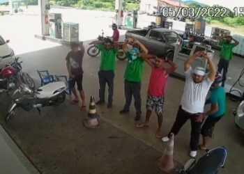 VEJA VÍDEOS -Bandidos assaltam loja em Sousa e posto de combustível em Aparecida neste sábado