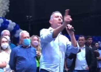 Duro recado de Agnaldo a João: “Eu não vou pra canto dividido, reino dividido, esse reino não prospera”