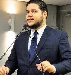 Deputado do MDB, do pré-candidato a governador Veneziano, diz que não vota em Ricardo Coutinho