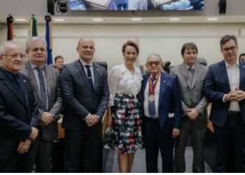 Deputado Cabo Gilberto enaltece importância do Hospital Laureano, em homenagem ao médico Carneiro Arnaud
