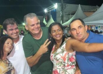 VÍDEO INTROMETIDOS- Radialista “Mofi” anuncia apoio a Mersinho pra federal em gratidão a Cícero