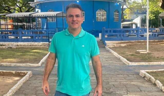 Em viagem ao Vale do Piancó, Sérgio Queiroz participa da abertura de ‘O Poeirão’ em Itaporanga