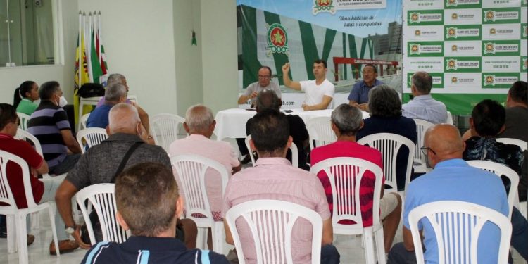 Clube dos Oficiais reúne beneficiados com precatório e dará apoio aos que optarem pela antecipação