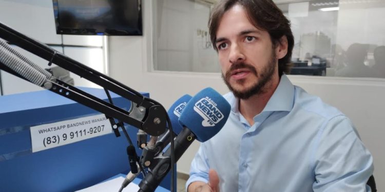 Pedro revela quadro de caos na educação da Paraíba e defende investimentos para gerar oportunidades