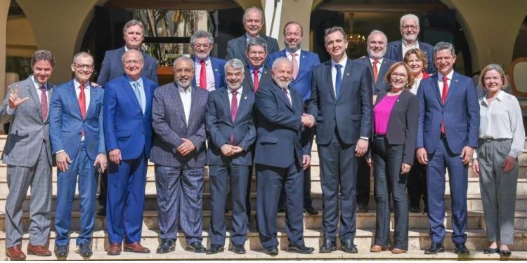 Veneziano participa de almoço com Lula, na residência do presidente do Senado Rodrigo Pacheco, em Brasília