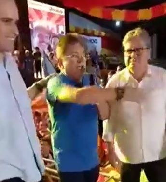 VÍDEO- Presidente da AL rechaça “fogo amigo” contra Republicanos: “Se isso ocorrer haverá troco”