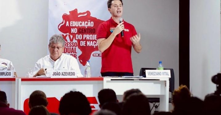 VÍDEO- Em debate no Sintep, Veneziano diz que João não implantou o PCCR porque não quis