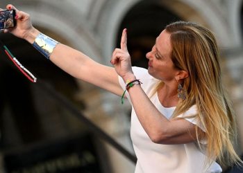 Direita vence eleições na Itália e conservadora deve ser a primeira mulher premiê desde a 2ª Guerra Mundial