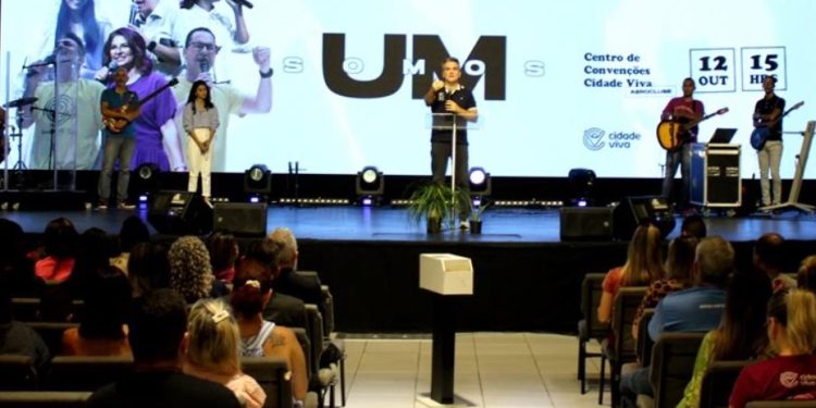 A ONDA DE AMOR -Cidade Viva faz homenagem aos voluntários e divulga agenda do GodsStock 2022