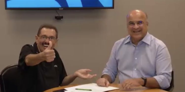 VIVA O RÁDIO- Nova emissora João Pessoa 97,7 FM chega sob o comando e irreverência de Tony Show