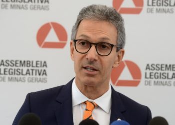 Aposentados dos Correios, CEF e Petrobrás pagam R$ 500 por mês para cobrir rombo que o PT causou, revela Zema