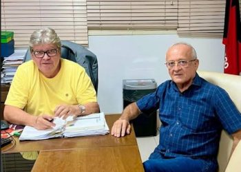 Em audiência na Granja, Branco Mendes comunica ao governador disputa à presidência da AL