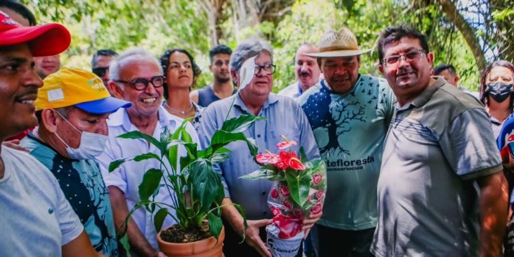PARQUE CUIÁ- Prefeito e governador visitam área e parceria deve concretizar projeto na Zona Sul da Capital