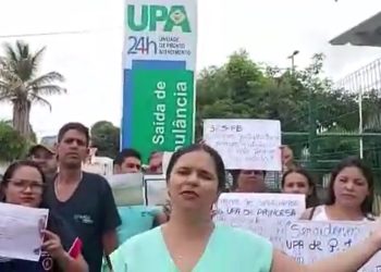 VÍDEO- Trabalhadores demitidos de UPA em Princesa Isabel, logo após eleição, cobram explicação ao governador