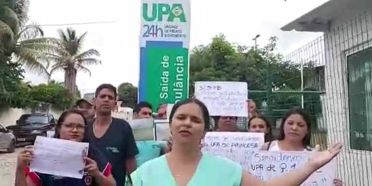 VÍDEO- Trabalhadores demitidos de UPA em Princesa Isabel, logo após eleição, cobram explicação ao governador
