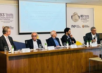 Junto a gestores das maiores cidades do país, Cícero participa da reunião da Frente Nacional de Prefeitos em São Paulo