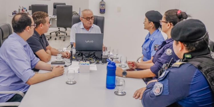 Prefeito Cícero Lucena concede aumento de até 27% para agentes da Guarda Civil Metropolitana