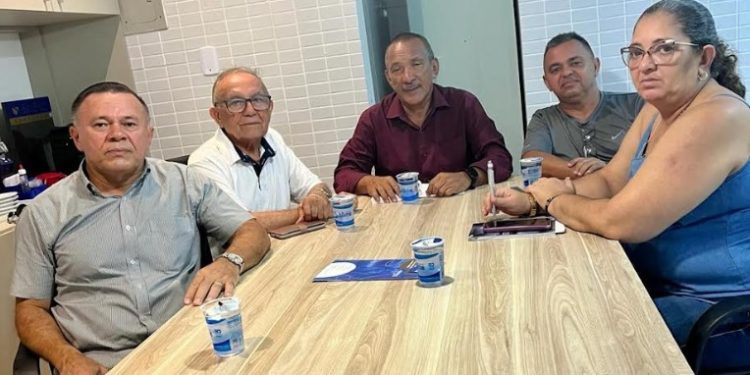 Entidades da PM reunidas, fim do mês da data-base, inquietação na tropa e a segurança na pauta