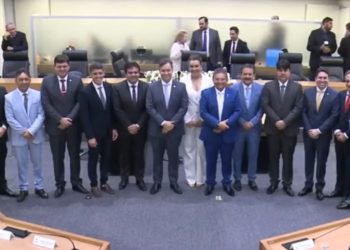 Por unanimidade dos 36 deputados, Adriano Galdino é eleito presidente da AL para os dois biênios