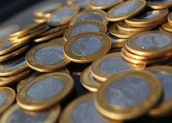 Caderneta de poupança tem retirada recorde de R$ 33,6 bilhões em janeiro, maior dos últimos 27 anos