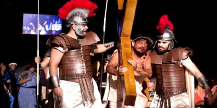 CIDADE VIVA: Espetáculo “Páscoa de Todos os Povos”, encenação sobre “O Calvário” de 5 a 8 de abril