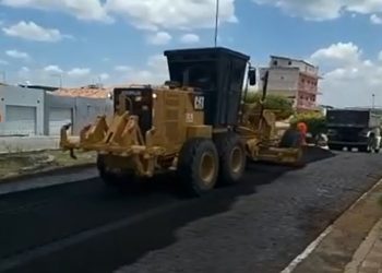 Deputado Taciano Diniz destaca início de obras de asfalto em Itaporanga via emendas de Efraim Filho