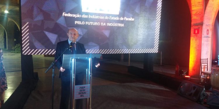 Gaeco denuncia Buega Gadelha e mais 8 na Operação Cifrão e pede reparação em torno de R$ 2 milhões