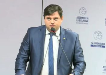 VÍDEO- Na tribuna da AL, deputado critica governador por retirar direitos dos enfermeiros na Paraíba