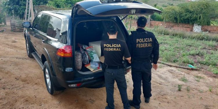 Operação da PF cumpre mandados em Campina Grande, Picuí e Barra de Santa Rosa, na Paraíba