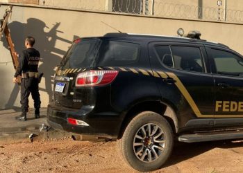 Operação da PF mira grupo criminoso que roubou avião apreendido pela Polícia Federal