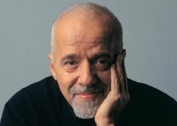 ARREPENDIDO- Paulo Coelho sobre Lula  “Mandato está patético. Não devia ter me empenhado na campanha”