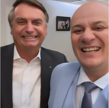 Deputado Cabo Gilberto registra encontro com Bolsonaro, “Muito bom encontrar nosso capitão”